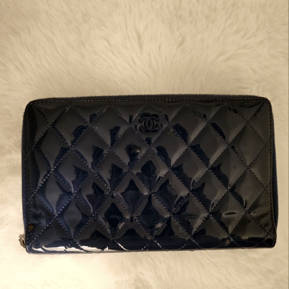 Chanel wallet